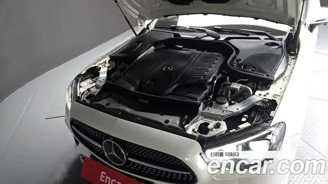 Mercedes-Benz E-Class 2021 — Фото 6/20