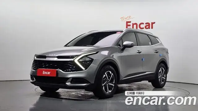 Kia Sportage 2023 — Фото 1/20