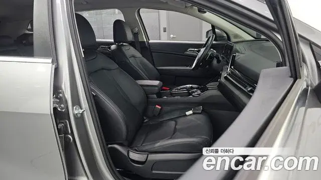 Kia Sportage 2023 — Фото 12/20
