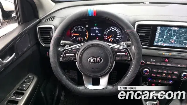 Kia Sportage The Bold 2019 — Фото 13/20