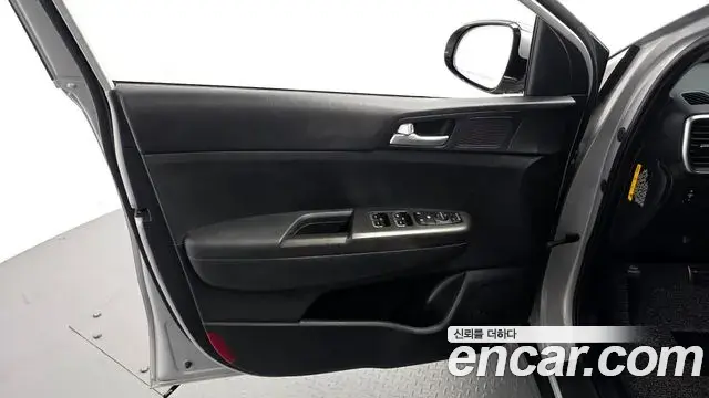 Kia Sportage The Bold 2019 — ფოტო 16/30