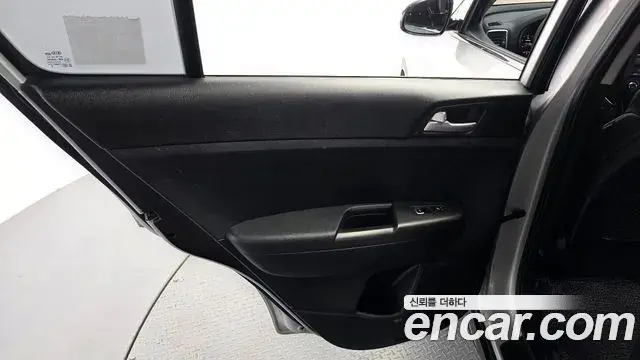 Kia Sportage The Bold 2019 — ფოტო 12/30