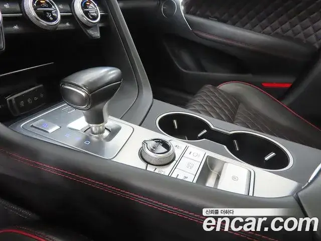 Genesis G70 2018 — ფოტო 9/20