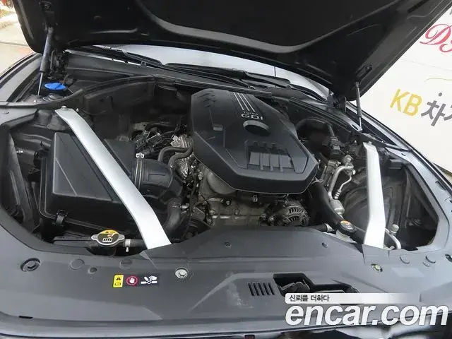 Genesis G70 2018 — ფოტო 7/20