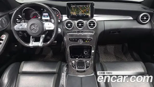 Mercedes-Benz C-Class 2018 — Photo 7/20