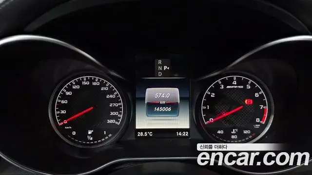 Mercedes-Benz C-Class 2018 — Photo 8/20