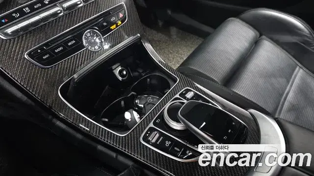 Mercedes-Benz C-Class 2018 — Photo 9/20