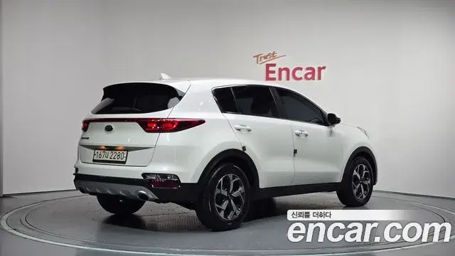 Kia Sportage The Bold 2021 — Фото 2/20