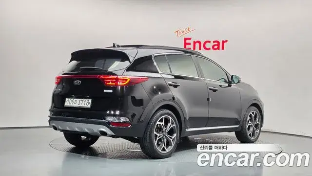 Kia Sportage The Bold 2020 — Фото 2/20