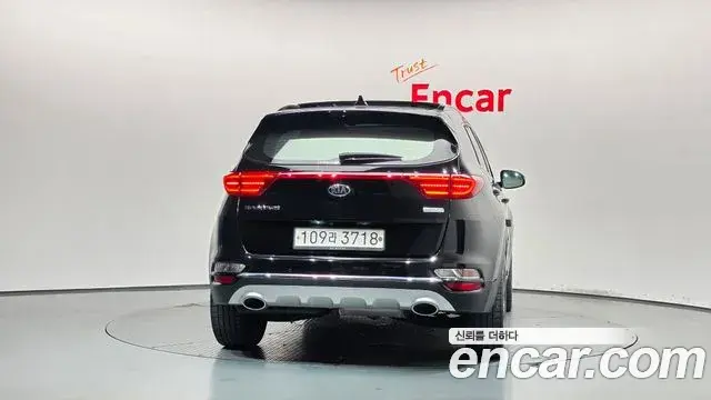 Kia Sportage The Bold 2020 — Фото 4/20