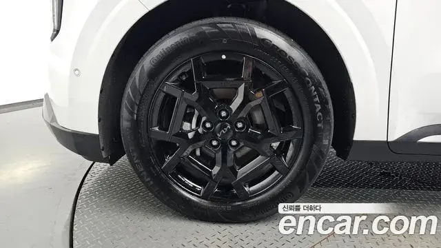 Kia Carnival 2025 — Photo 5/20