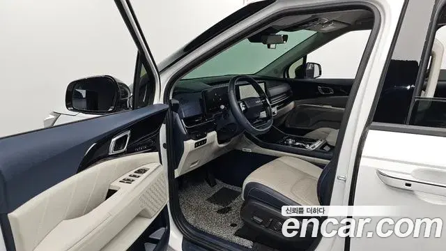 Kia Carnival 2025 — Photo 10/20
