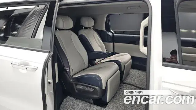 Kia Carnival 2025 — Photo 11/20