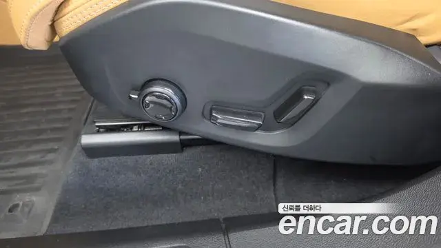 Volvo XC60 2023 — Şəkil 19/20