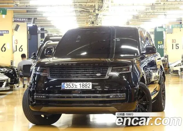 Land Rover Range Rover 2024 — Фото 2/20