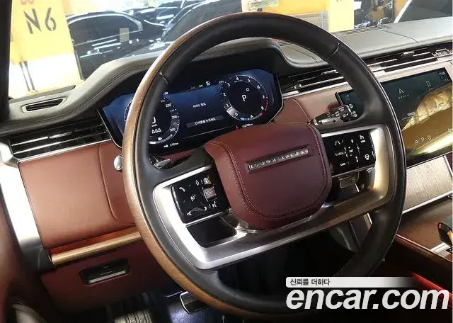 Land Rover Range Rover 2024 — Фото 12/20