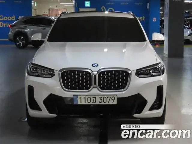 BMW X4 2022 — Фото 9/20