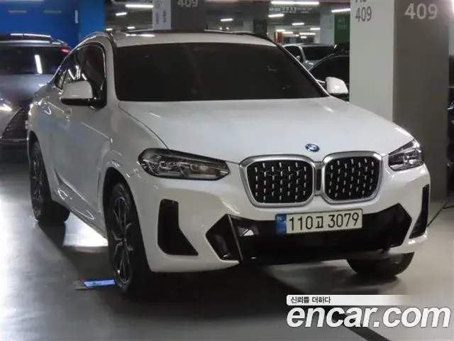 BMW X4 2022 — Фото 1/20