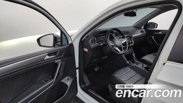 Volkswagen Tiguan Allspace 2024 — ფოტო 22/36