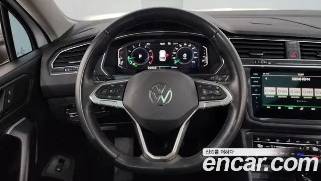 Volkswagen Tiguan Allspace 2024 — ფოტო 15/36