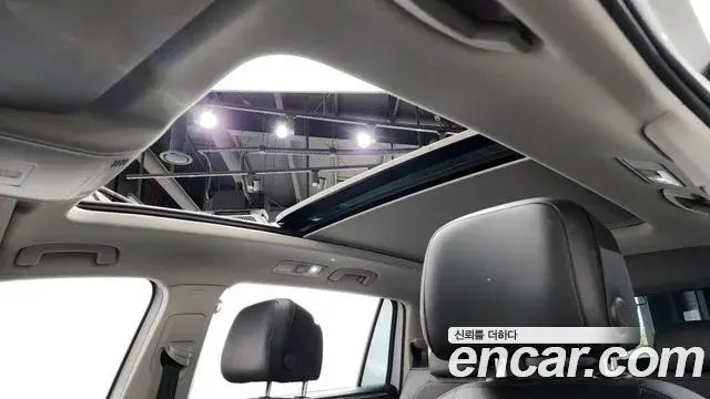 Volkswagen Tiguan Allspace 2024 — ფოტო 30/36