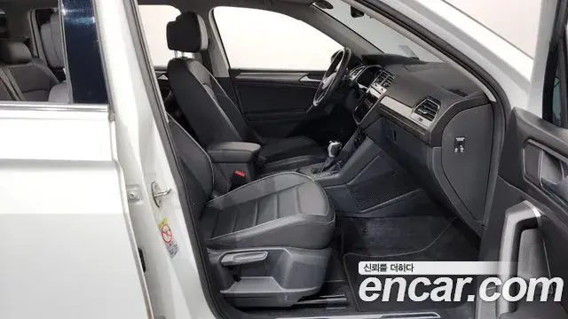 Volkswagen Tiguan Allspace 2024 — ფოტო 27/36