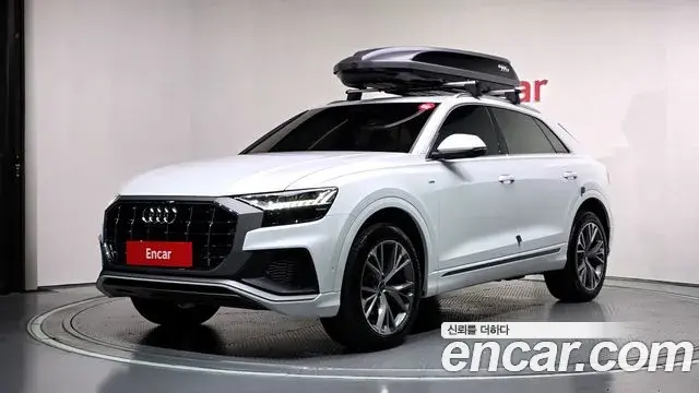 Audi Q7 2021 — Фото 1/20