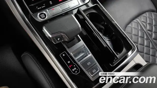 Audi Q7 2021 — Фото 9/20