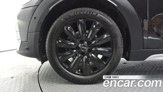 Mini Cooper Countryman 2024 — ფოტო 5/20