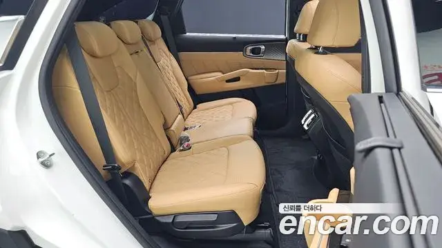 Kia Sorento 2023 — Фото 11/20