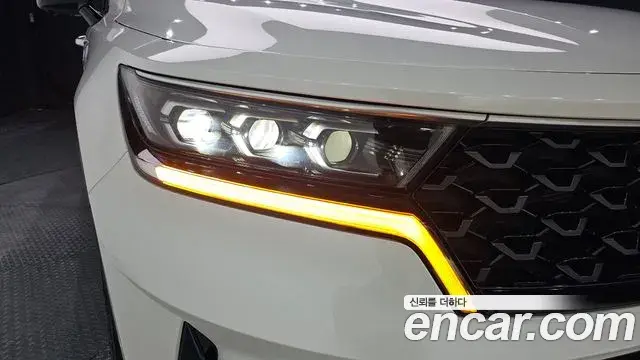 Kia Sorento 2023 — ფოტო 23/30