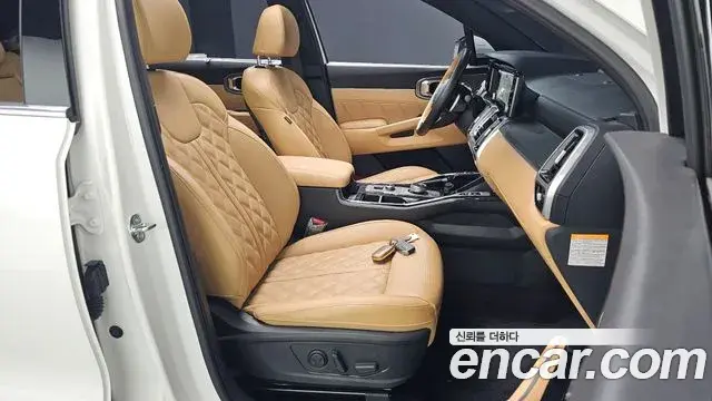 Kia Sorento 2023 — ფოტო 22/30