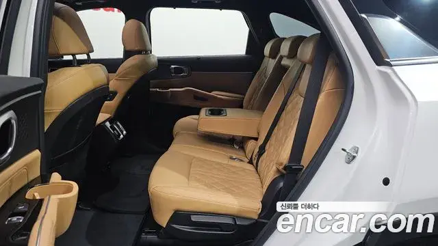 Kia Sorento 2023 — ფოტო 29/30