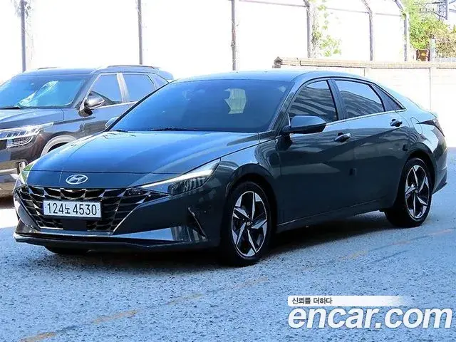 Hyundai Avante 2021 — Фото 2/20