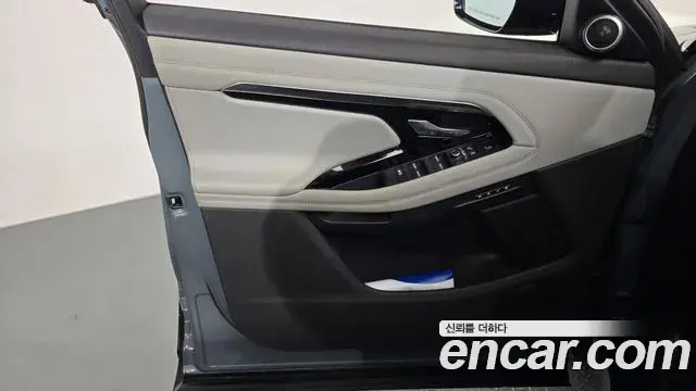 Land Rover Range Rover Evoque 2019 — Photo 15/34