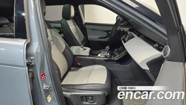 Land Rover Range Rover Evoque 2019 — Photo 17/34