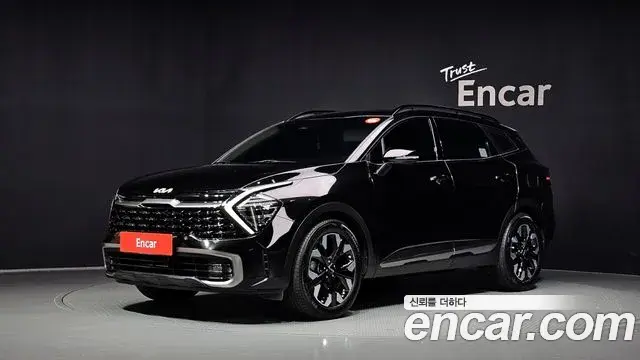 Kia Sportage 2023 — Фото 1/20