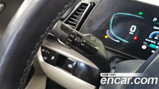 Kia Sportage 2023 — Şəkil 16/34