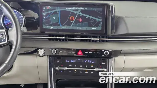 Kia Carnival 2021 — Фото 14/20