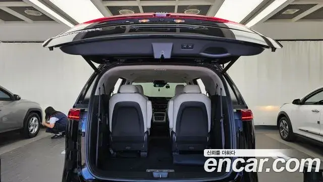 Kia Carnival 2021 — Фото 20/20