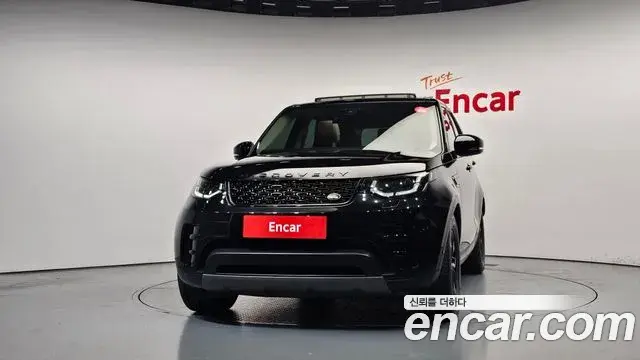 Land Rover Discovery 5 2019 — Фото 3/20