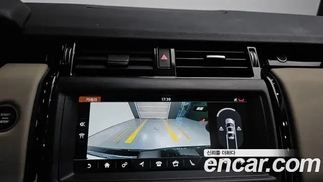 Land Rover Discovery 5 2019 — Фото 15/20