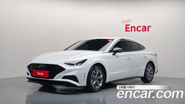 Hyundai Sonata 2022 — Фото 1/20
