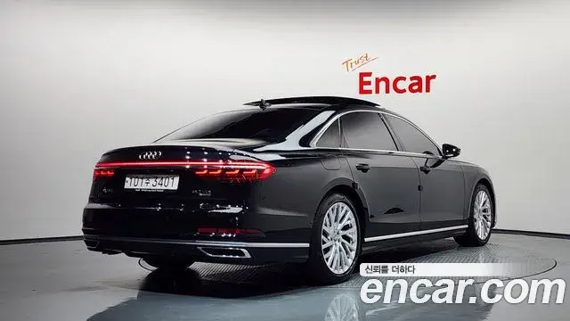 Audi A8 2020 — Photo 2/20