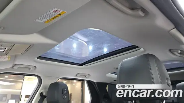 Land Rover Discovery 5 2018 — Photo 14/20