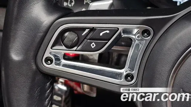 Porsche 718 Boxster 2018 — Photo 31/33