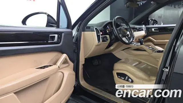 Porsche Cayenne 2020 — Şəkil 9/20