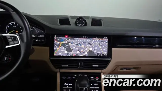 Porsche Cayenne 2020 — Şəkil 15/20