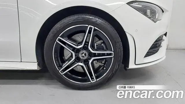 Mercedes-Benz CLA-Class 2020 — Фото 5/20