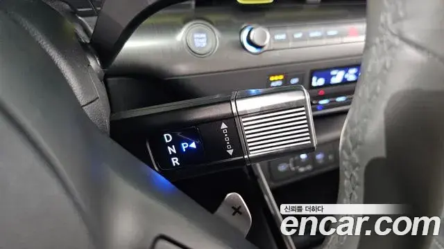 Hyundai Kona 2023 — Фото 9/20